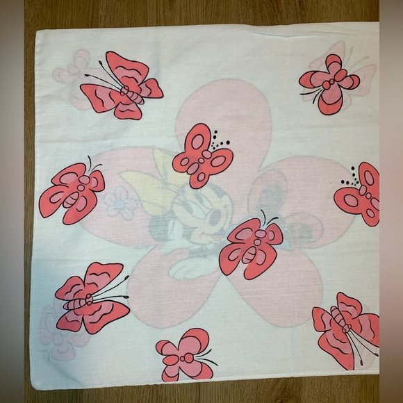 3/$25 VTG Disney Minnie Mouse Daisy Floral Cartoon Character Pillowcase Fabric - Picture 5 of 7